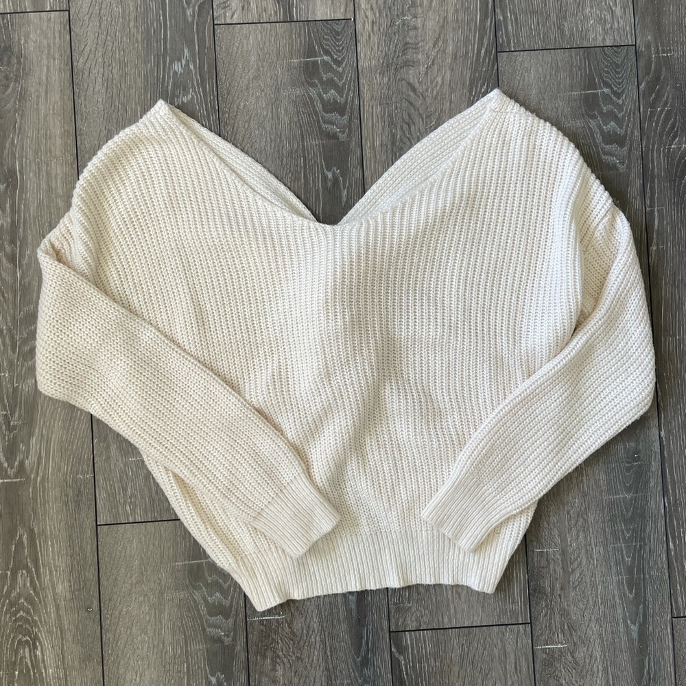 LAST ONE// Beige Back Twist Knit Sweater - Picture 3 of 4